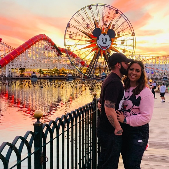 Meet your Posher, Andrea- Ambassador!! - Picture 4 of 6